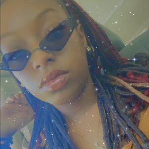 Meet your Posher, Atarah